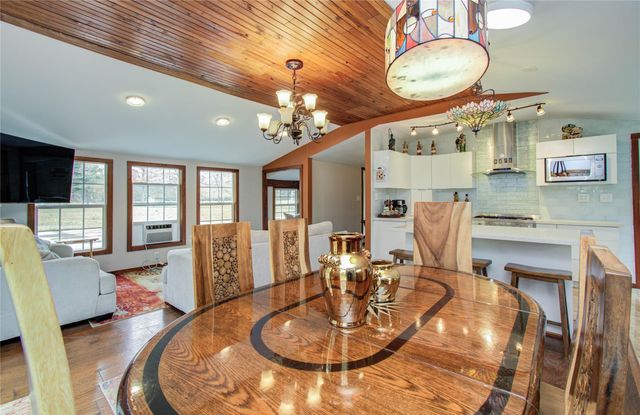 1016 E Capps Road, Livingston, TX 77351