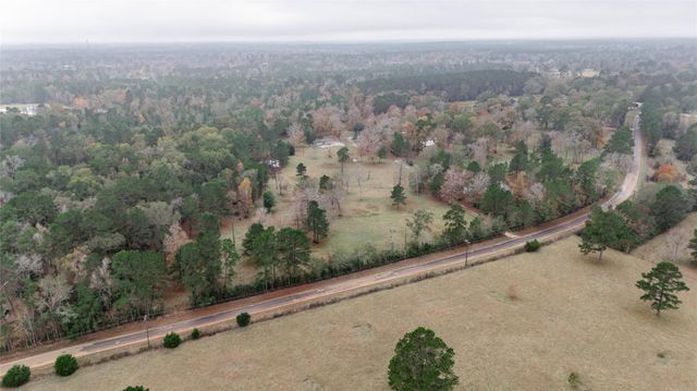 1016 E Capps Road, Livingston, TX 77351