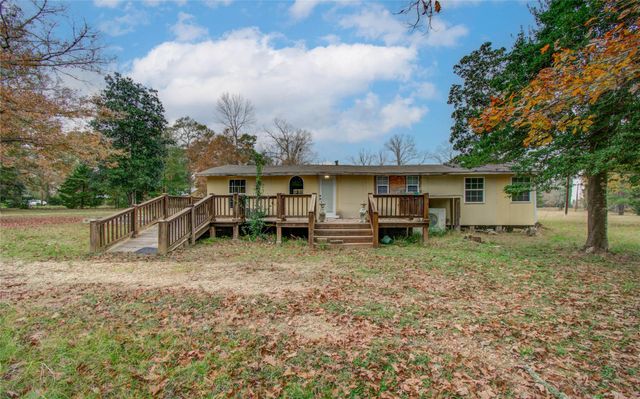 1016 E Capps Road, Livingston, TX 77351