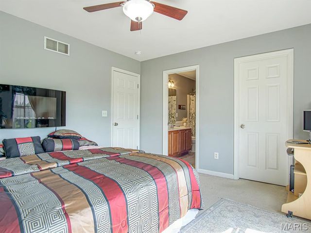 2023 Woodsong Way Ln Lane, Belleville, IL 62220