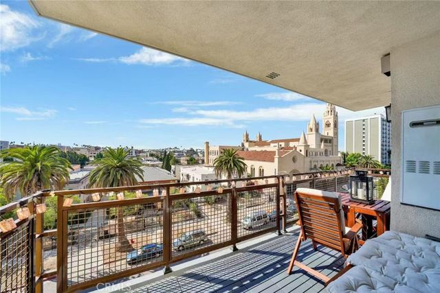 2939 Leeward 212, Los Angeles, CA 90005