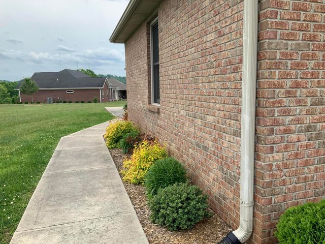 194 E Saddlebrook Drive, Somerset, KY 42503