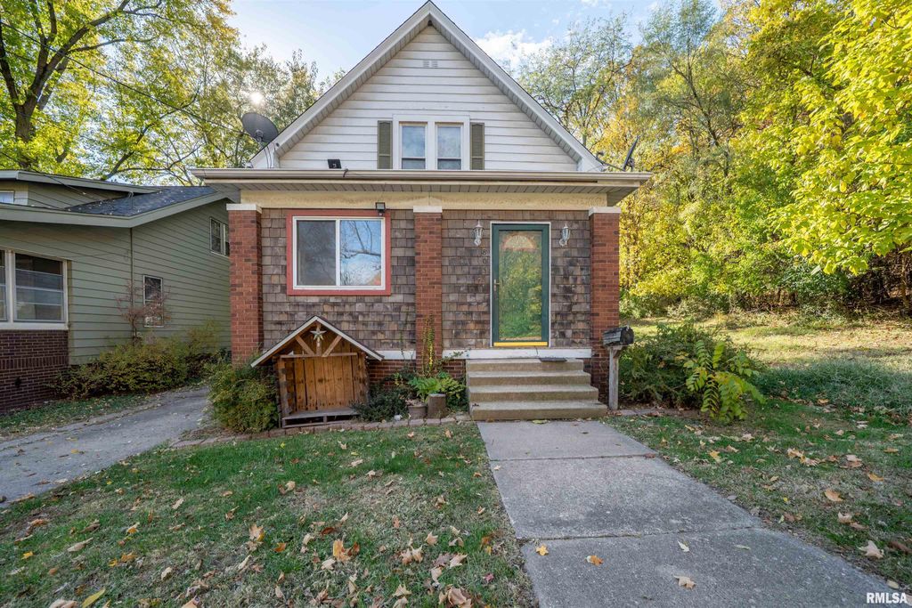 805 ABINGTON Street, Peoria, IL 61603