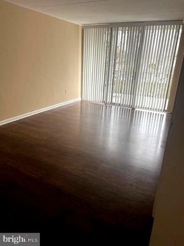 207 PLAYA DEL SOL, Cherry Hill, NJ 08002