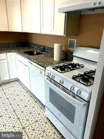 207 PLAYA DEL SOL, Cherry Hill, NJ 08002