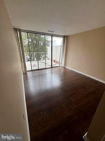 207 PLAYA DEL SOL, Cherry Hill, NJ 08002