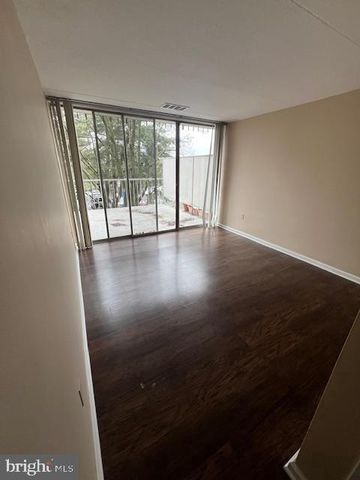 207 PLAYA DEL SOL, Cherry Hill, NJ 08002