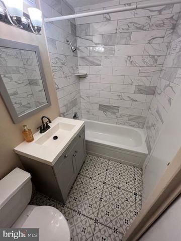 207 PLAYA DEL SOL, Cherry Hill, NJ 08002