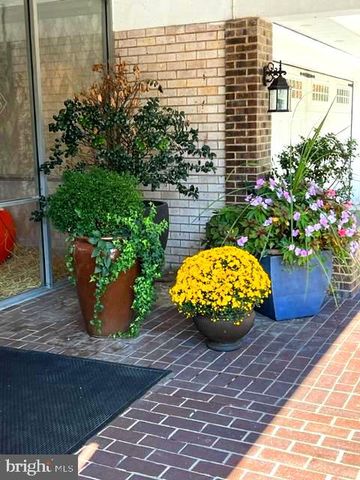 207 PLAYA DEL SOL, Cherry Hill, NJ 08002