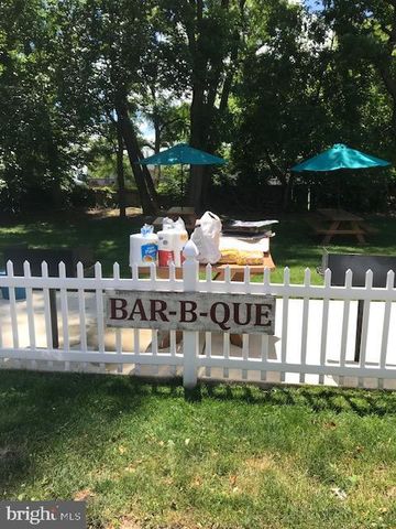 207 PLAYA DEL SOL, Cherry Hill, NJ 08002