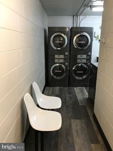 207 PLAYA DEL SOL, Cherry Hill, NJ 08002