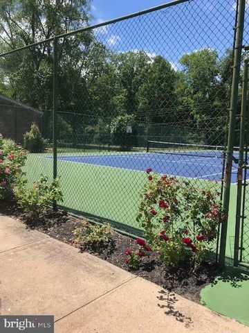 207 PLAYA DEL SOL, Cherry Hill, NJ 08002