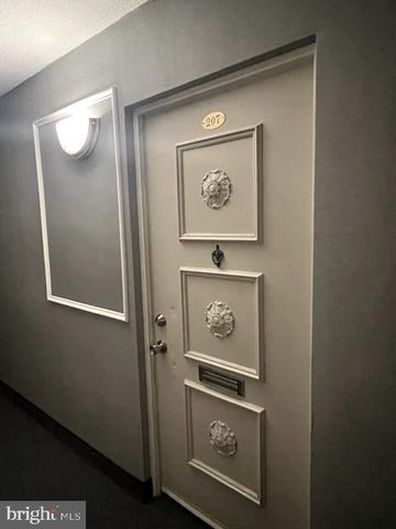 207 PLAYA DEL SOL, Cherry Hill, NJ 08002