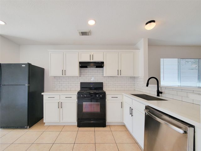 6108 Elton Knolls Street, Katy, TX 77449