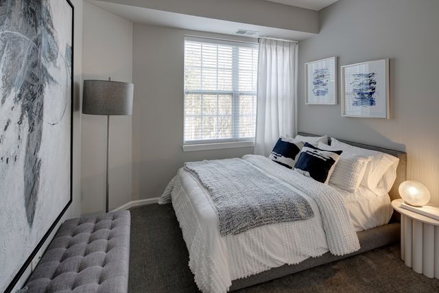 1155 Museum Boulevard 03-0703, Vernon Hills, IL 60061