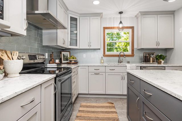 1231 Niagara STREET, Waukesha, WI 53186