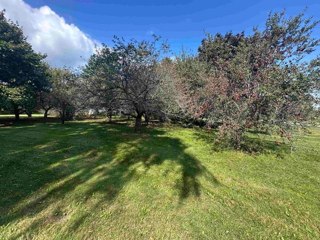 3 Mountain View, Grand Isle, VT 05458