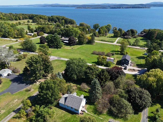 3 Mountain View, Grand Isle, VT 05458