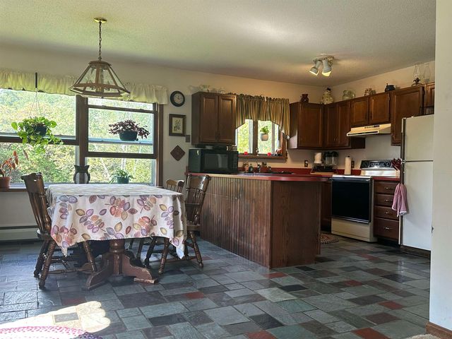 3 Mountain View, Grand Isle, VT 05458