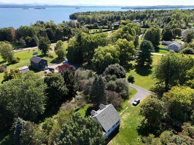 3 Mountain View, Grand Isle, VT 05458