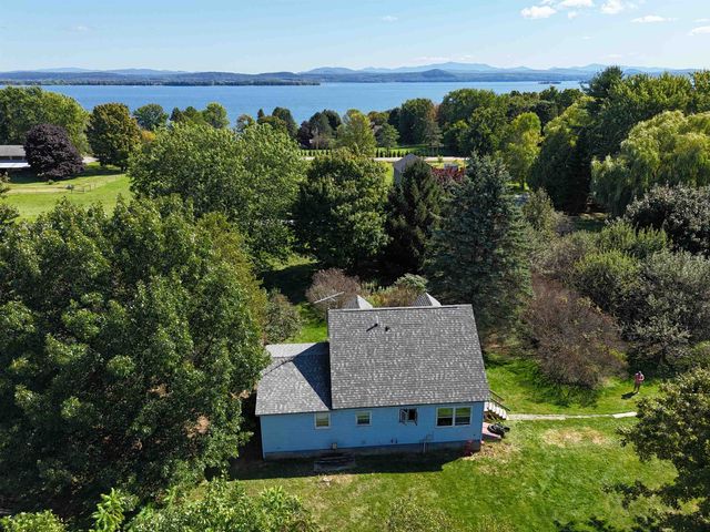 3 Mountain View, Grand Isle, VT 05458