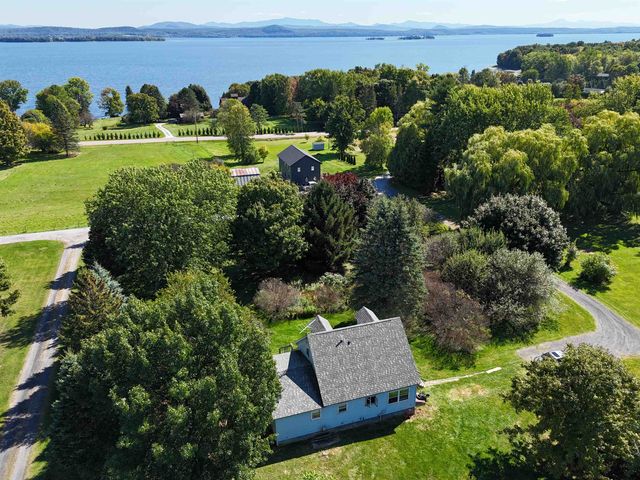 3 Mountain View, Grand Isle, VT 05458