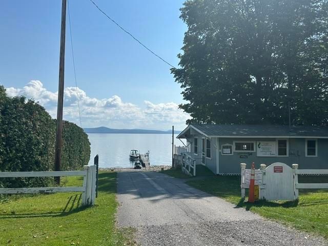 3 Mountain View, Grand Isle, VT 05458