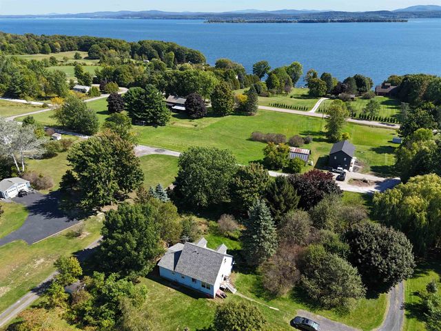 3 Mountain View, Grand Isle, VT 05458