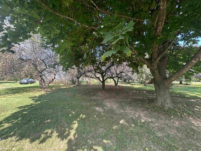 3 Mountain View, Grand Isle, VT 05458