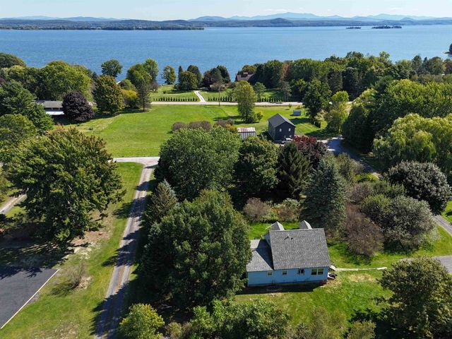 3 Mountain View, Grand Isle, VT 05458