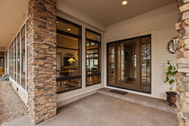 6826 Dunlin Lane, Klamath Falls, OR 97601