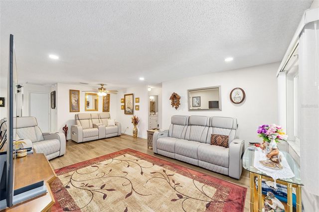 8649 SW 92ND PLACE B, Ocala, FL 34481
