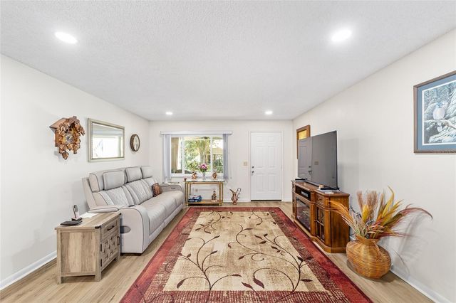 8649 SW 92ND PLACE B, Ocala, FL 34481