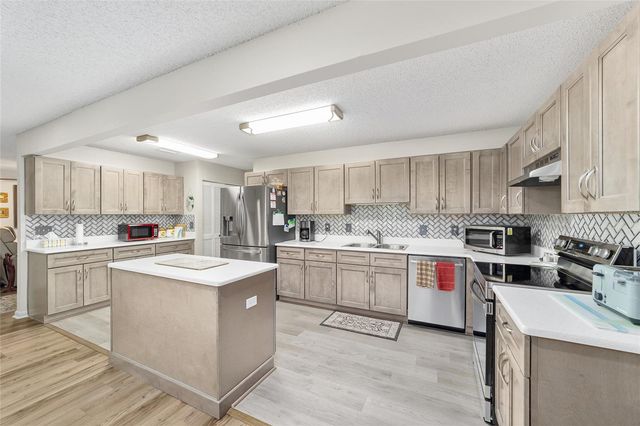 8649 SW 92ND PLACE B, Ocala, FL 34481