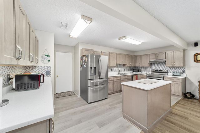 8649 SW 92ND PLACE B, Ocala, FL 34481
