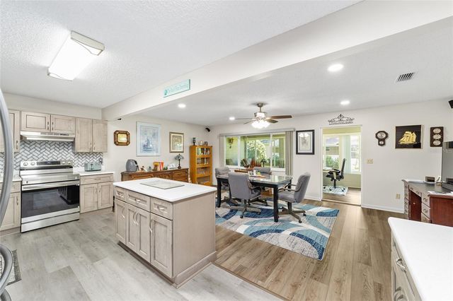 8649 SW 92ND PLACE B, Ocala, FL 34481