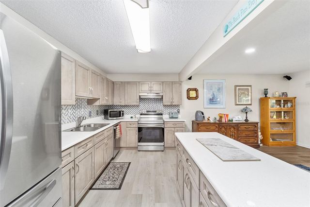 8649 SW 92ND PLACE B, Ocala, FL 34481