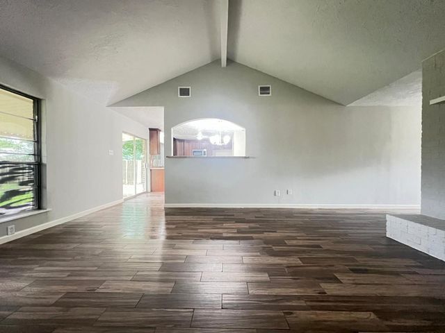 11826 Grapewood Drive, Houston, TX 77089