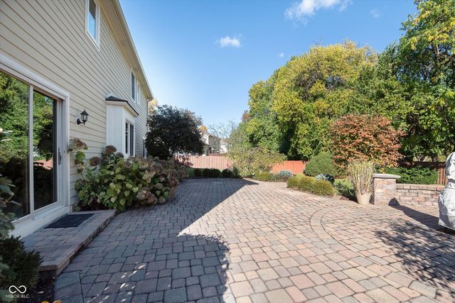 5803 Dapple Trace, Indianapolis, IN 46228