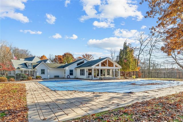 1351 Lindsey Rd, Neshannock Twp, PA 16105