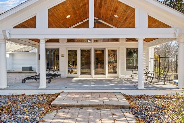 1351 Lindsey Rd, Neshannock Twp, PA 16105