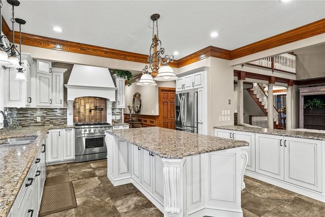 1351 Lindsey Rd, Neshannock Twp, PA 16105