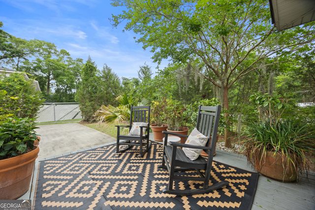 1520 E 49th Street, Savannah, GA 31404