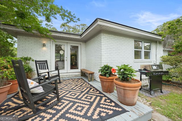 1520 E 49th Street, Savannah, GA 31404