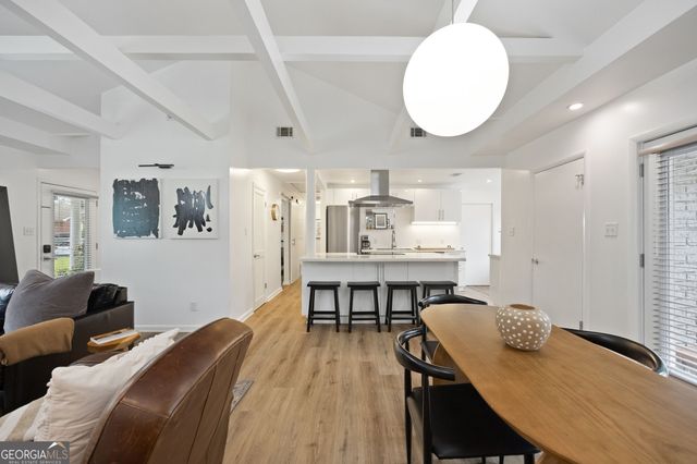 1520 E 49th Street, Savannah, GA 31404