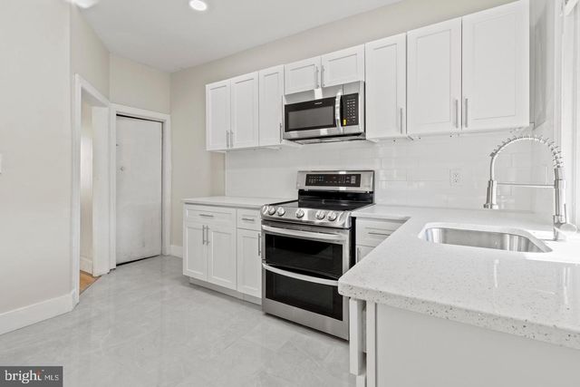 858 E SCHILLER ST, Philadelphia, PA 19134