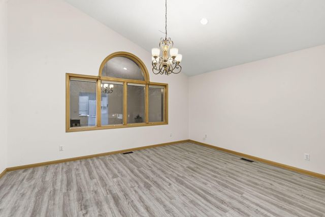 268 Wilshire Drive, Hollister, MO 65672