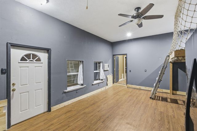 268 Wilshire Drive, Hollister, MO 65672