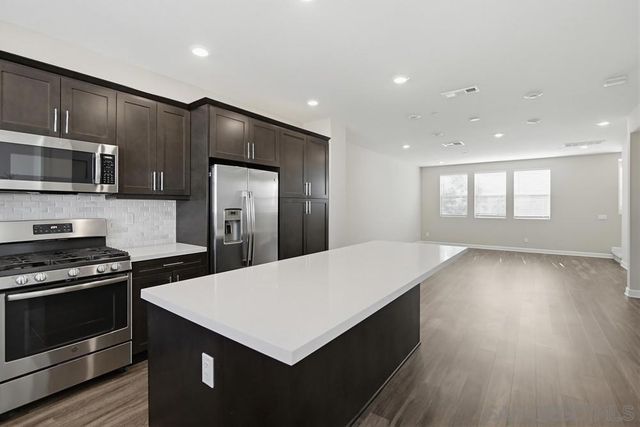 16755 Coyote Bush Dr. 11, San Diego, CA 92127