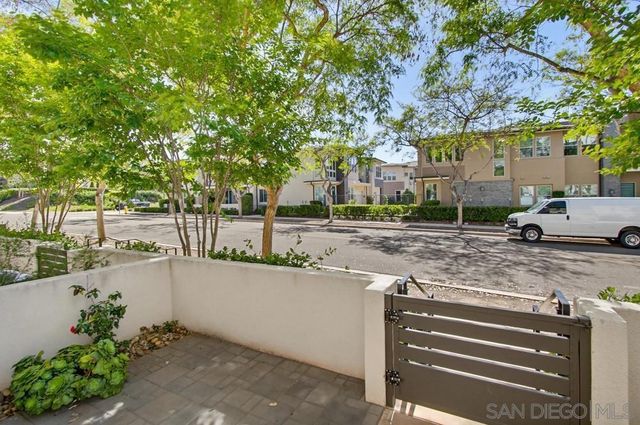 16755 Coyote Bush Dr. 11, San Diego, CA 92127